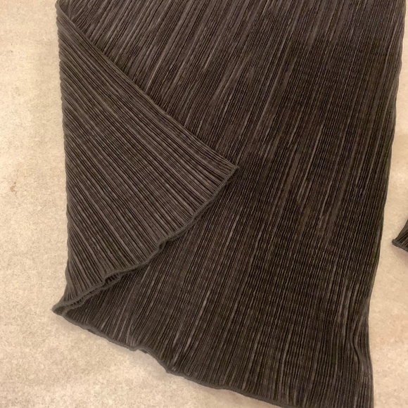 Comfortable textured pants - Picture 8 of 8